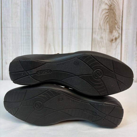 Ecco Light Leather Loafers Low Heel Comfort Derby Shoes Brown Sz US 8-8.5 EU 39 - Picture 12 of 15